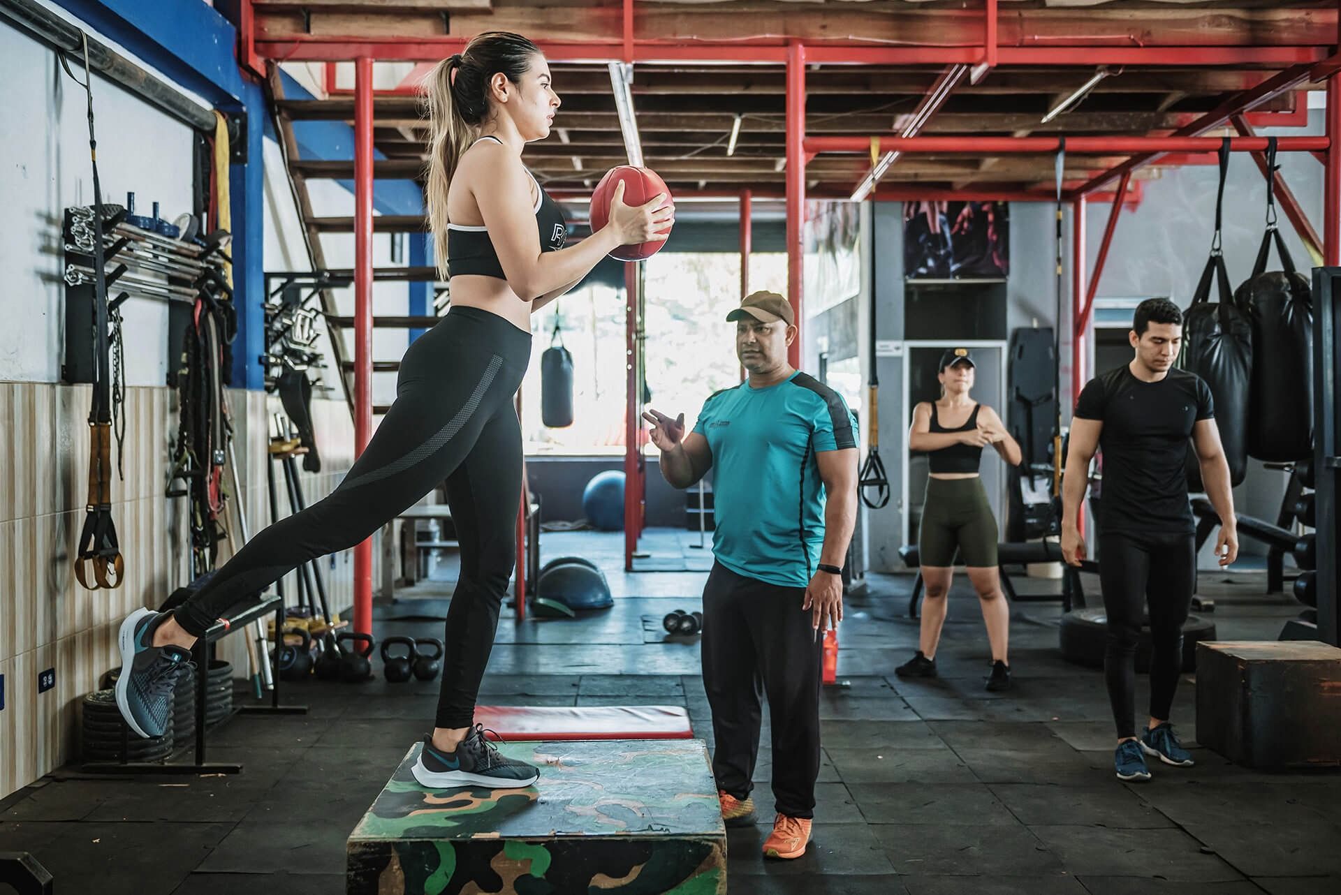 Mariano Pinzón acompañando un entrenamiento en Body People